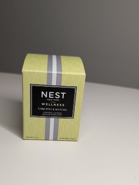 NEST Fragrances Lime Zest & Matcha Candle Packaging - Lime Green and Gray